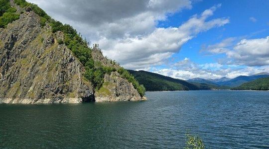 Discover Transfagarasan and Poenari in a Private Day Trip