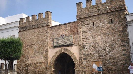 Cadiz White Towns Tour Tarifa Vejer and Cadiz City from Seville