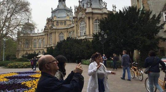 Budapest private tour walking on the Pest side