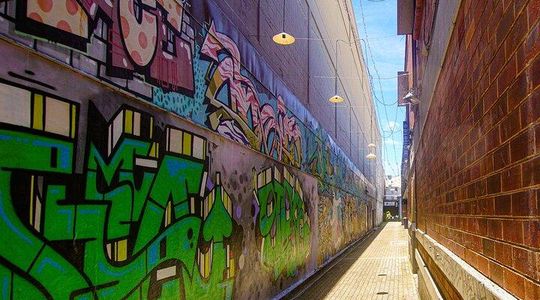 Hipster and Street Art Walking Tour