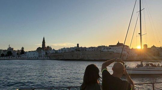 Monopoli : Mini boat tour