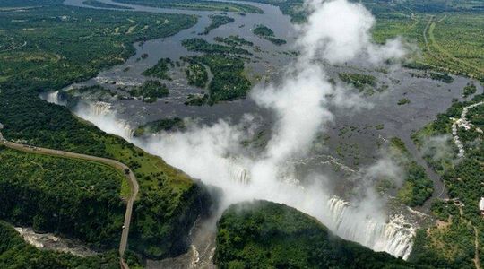 Guided Tour of the Victoria Falls, Zambia (including transfers and entry fee)