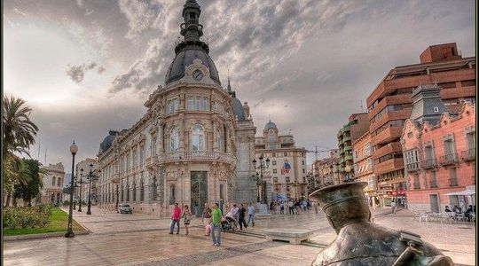 Private 4-hour walking tour of Cartagena with official tour guide