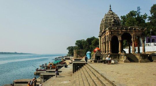 Mandu Private Day Tour from Indore with Entrances