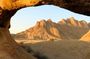 Spitzkoppe and Desert Magic: Arches, Art and Sunset Views