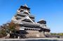 Small group private tour to enjoy Kumamoto Castle and Suizenji Park