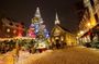 Private Christmas Walking Tour in Quebec Old Town Heritage