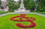 In the Footsteps of Mozart in Vienna with a Local