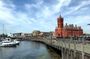 Explore Cardiff in 120 minutes with a Local - Private Tour