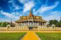 Phnom Penh to Siem Reap Private Transfer and Tour
