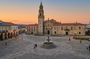 Private Customizable Historical Walking Tour in Naples
