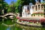 Walking Tour Along the San Antonio Riverwalk And Around Downtown