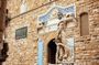 Dark Side of the Medici Family Private Tour With a Local Guide