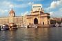 Mumbai's Treasures: Caves, Markets, and Contemporary Art
