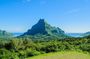 Moorea Island Highlights by Car: Private Shore Tour from Port
