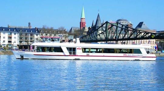 Panorama river boat cruise in Frankfurt