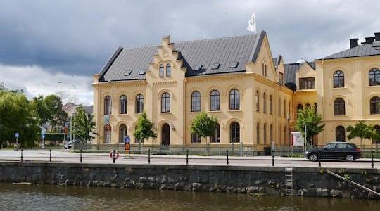 Guided walking tour of Uppsala University