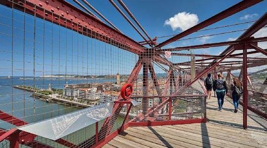 Biscay Bridge, Gaztelugatxe and txakoli tasting small group tour