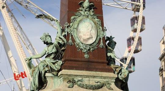 Self-guided discovery walk in Brussels' Place Sainte Catherine