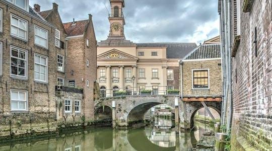 Self guided tour with interactive city game of Dordrecht