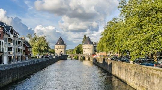 Self guided tour with interactive city game of Kortrijk