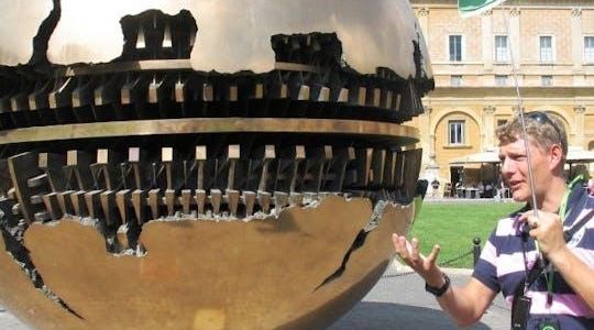 Vatican, Sistine Chapel and St Peter's Square tour in small group with Dutch guide