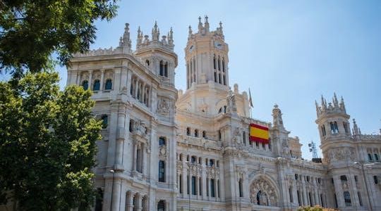 Discover Madrid on a guided tour with a local