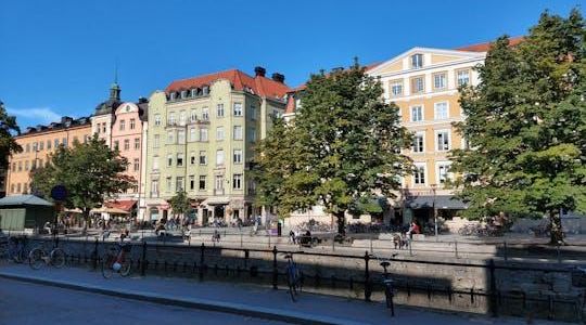 Walking tour past hidden and forgotten houses in Uppsala