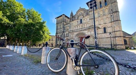 Guided bike tour of the local Bordeaux region