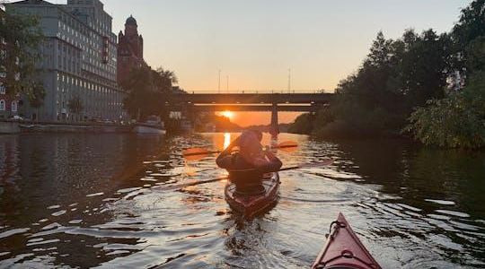 Guided sunset kayak eco-tour in Stockholm City