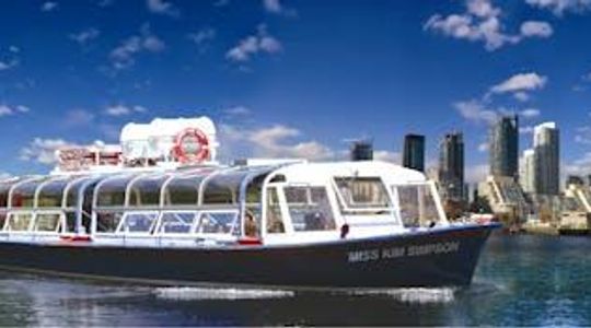 Toronto Harbour and Islands sightseeing cruise