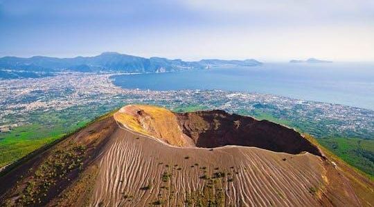 Vesuvius Great Cone with roundtrip transportation from Pompeii