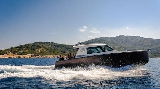 Blue Cave and islands tour from Split on luxury boat