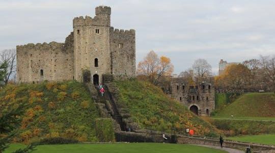 Private tour of Cardiff Castle, Caerphilly Castle and Castle Coch
