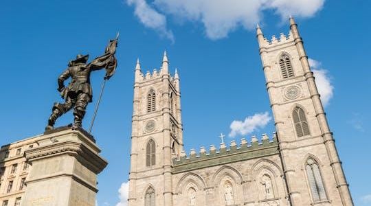 Semi-private walking tour of Old Montréal
