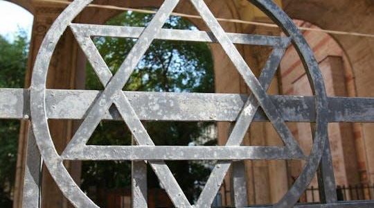 Jewish heritage tour in Budapest