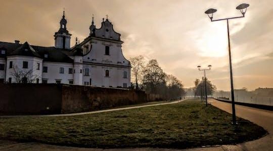 Alchemical exploration game and tour in Kazimierz Jewish District