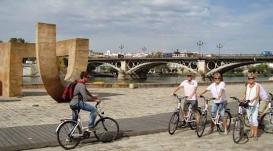 Seville bike tour with full day bike rental
