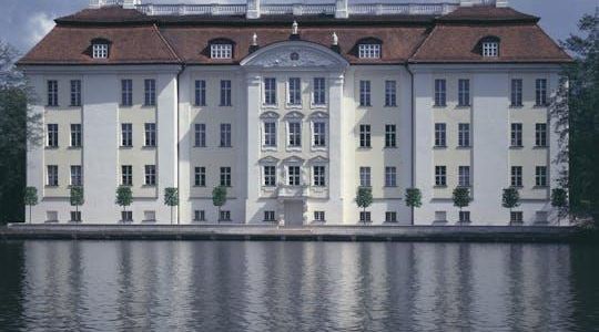 Köpenick Palace and Room Art exhibition skip-the-line ticket
