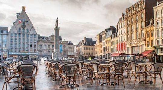 Self guided tour with interactive city game of Lille