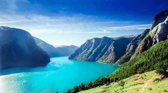 Self-guided trip from Bergen to Oslo including Flåm railway and Sognefjord