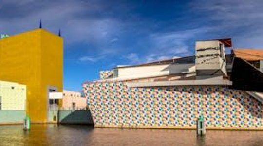 Self guided tour with interactive city game of Groningen