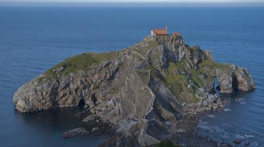 San Juan de Gaztelugatxe guided tour from Bilbao