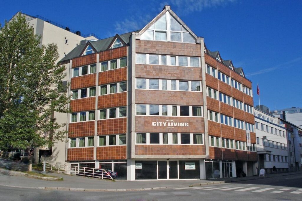 Discover comfort and convenience at Enter City Apartment Hotel, your perfect base in Tromso for exploring stunning attractions and winter sports.