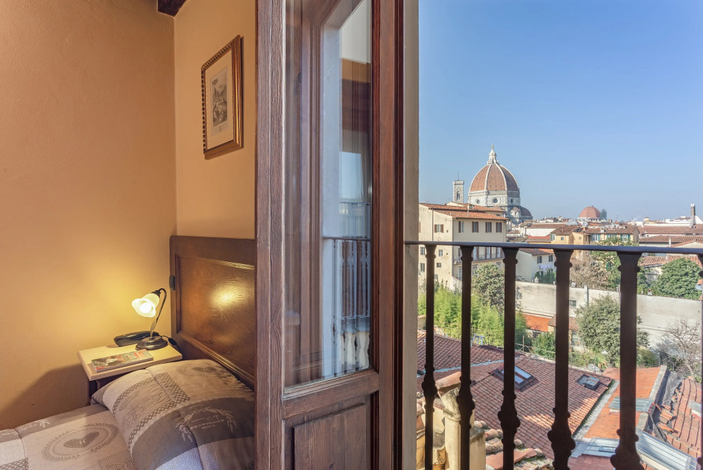 Discover the historic charm and modern comforts of Palazzo Graziani, ideally located near Florence's iconic landmarks and attractions.
