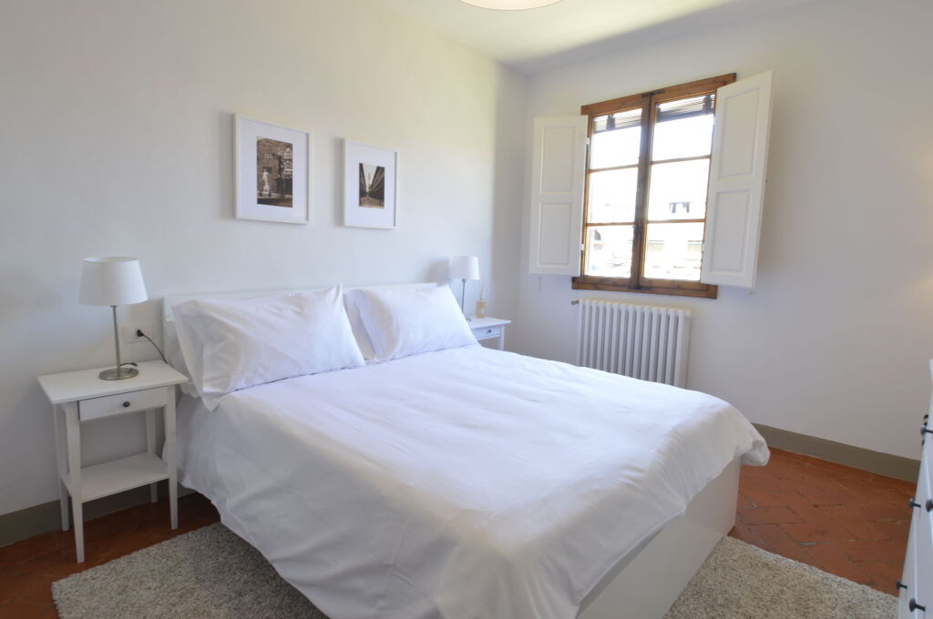 Discover the charm of Florence at Toscanelli Residenza D'epoca, your home away from home with unparalleled comfort and convenient access to iconic sights.