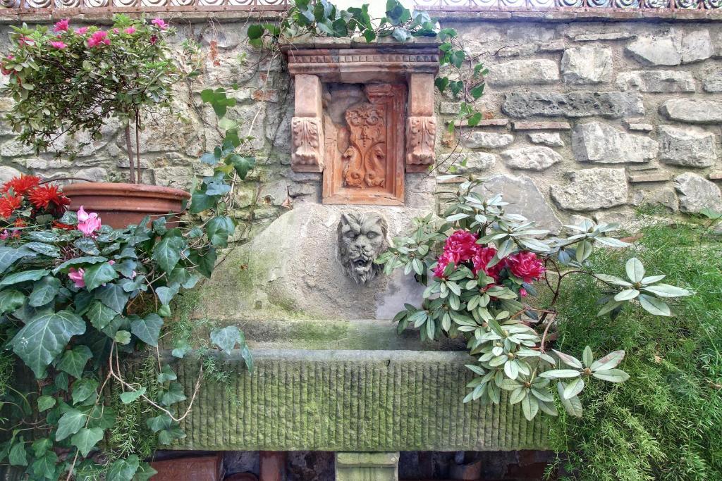 Experience the timeless beauty of Florence at Relais Grand Tour, your perfect base for exploring the city's rich culture and history.