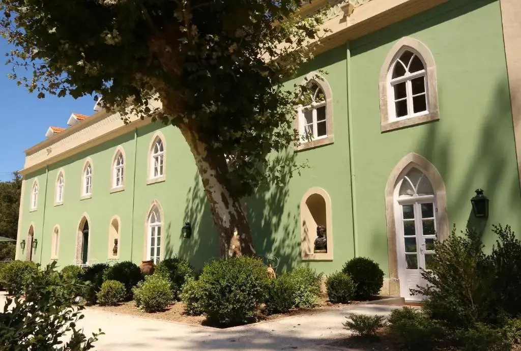Discover the charm of Sintra at Casa Holstein Quinta de São Sebastião, a 3-star hotel offering comfort, convenience, and captivating local attractions.